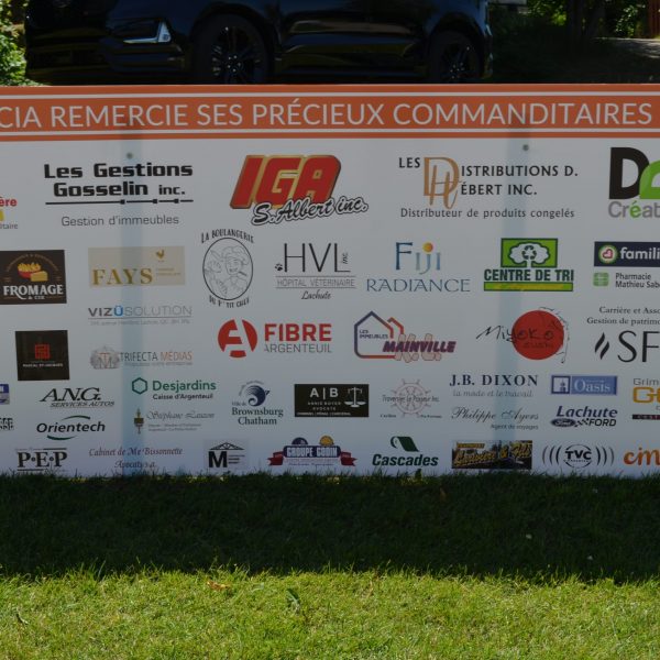 Affiche commanditaires terrain